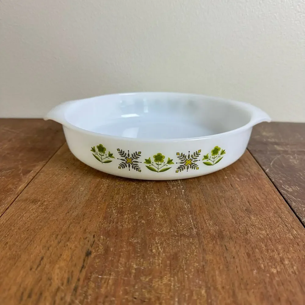 Fire‎ King GREEN MEADOW FLOWERS 9 inch Pie Baking Dish 429 Anchor Hocking